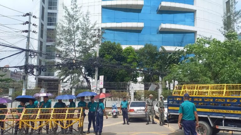 নির্বাচন ভবনে সতর্কতা, নিরাপত্তা বলয়ে আগারগাঁও