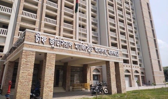 ঝালকাঠির আদালতে গৃহবধূর আত্মহত্যার চেষ্টা