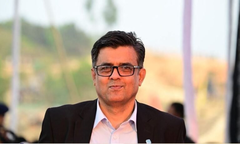 জুলাই আন্দোলন থামেনি, রাস্তাগুলো ছাড়লে শত্রু ফিরে আসবে: প্রেস সচিব শফিকুল আলম