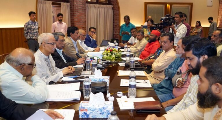 গণতন্ত্রের পথে ঐক্যবদ্ধ অগ্রযাত্রা : আলী রীয়াজ