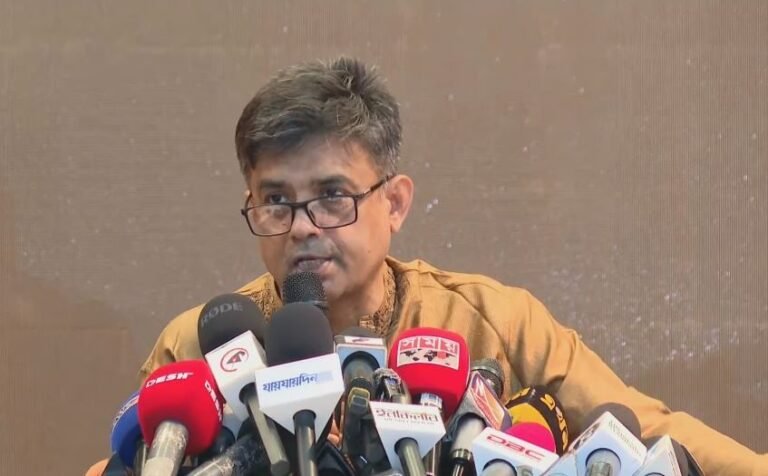 জাতীয় নিরাপত্তার স্বার্থে আওয়ামী লীগের কার্যক্রম নিষিদ্ধ করা প্রয়োজন ছিল : শফিকুল আলম