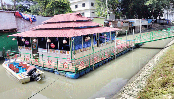 ভোলায় ভাসমান কায়াকিং পয়েন্ট, খালপাড়ে নতুন বিনোদনের দিগন্ত