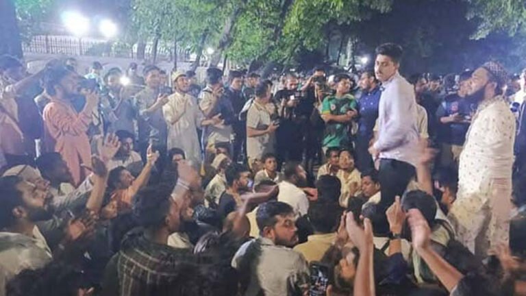 ব্যান, আওয়ামী লীগ’  দাবী   ছাত্র-জনতার