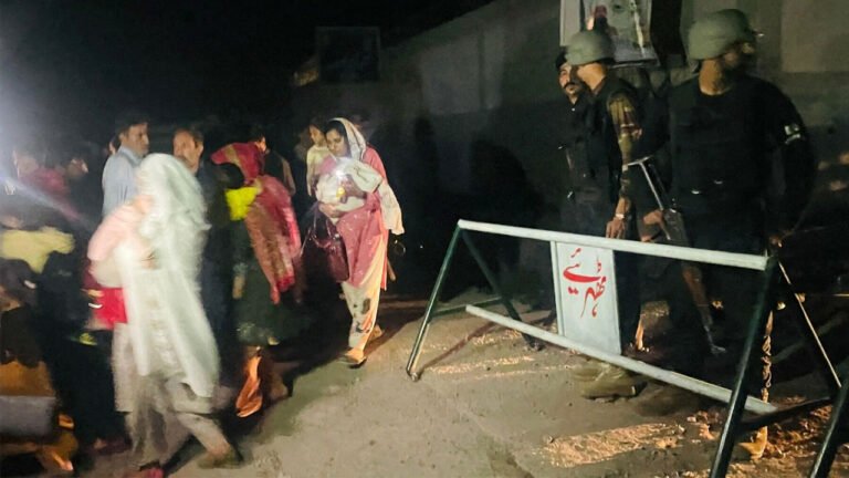 পাকিস্তানে ক্ষেপণাস্ত্র হামলা চালিয়েছে ভারত, নিহত  ৮