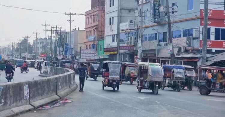 ঢাকা-কুয়াকাটা মহাসড়কের আমতলী অংশ যেন মৃত্যুফাঁদ