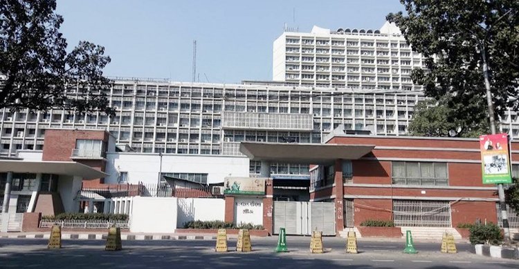 সচিবালয়ে মঙ্গলবার দর্শনার্থী প্রবেশ বন্ধ, রাজনৈতিক উত্তেজনা তুঙ্গে