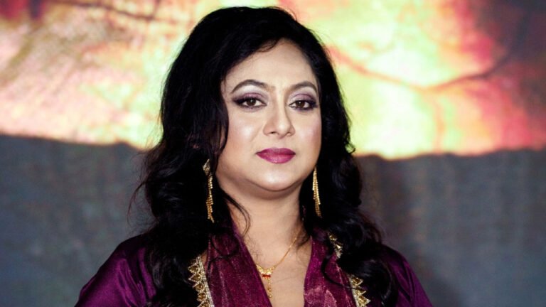 দোয়া চাইলেন শাবনূর