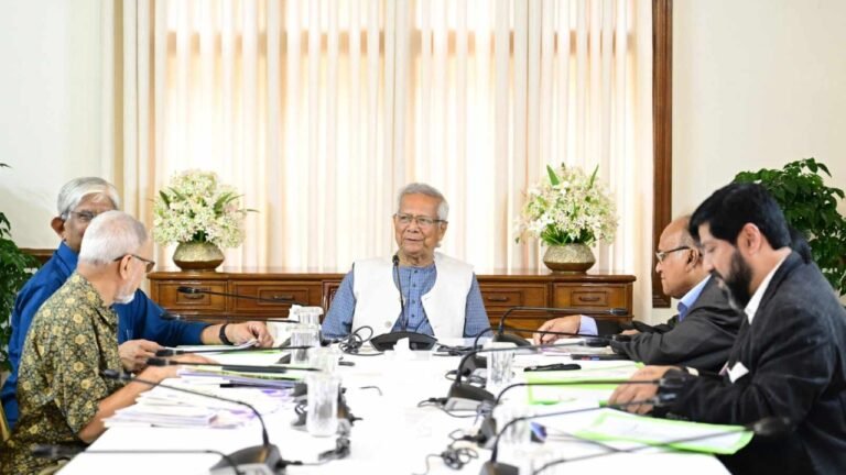 পুঁজিবাজার উন্নয়নে প্রধান উপদেষ্টার ৫ দিকনির্দেশনা