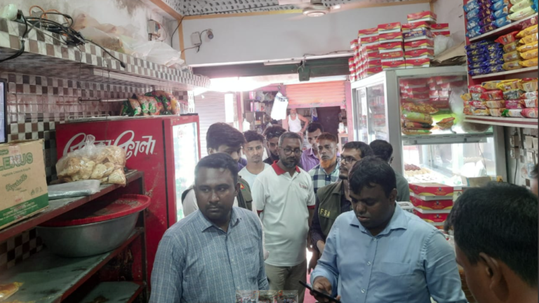 কাউখালিতে ভেজাল ঘি বিক্রির দায়ে ব্যবসায়ীকে ১ লাখ টাকা জরিমানা