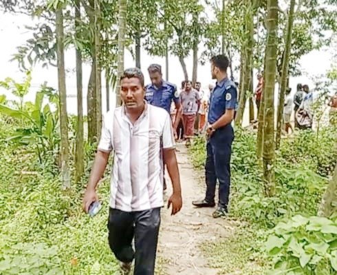 সাংবাদিকের ওপর হামলা, অবরুদ্ধ অবস্থায় উদ্ধার করল পুলিশ