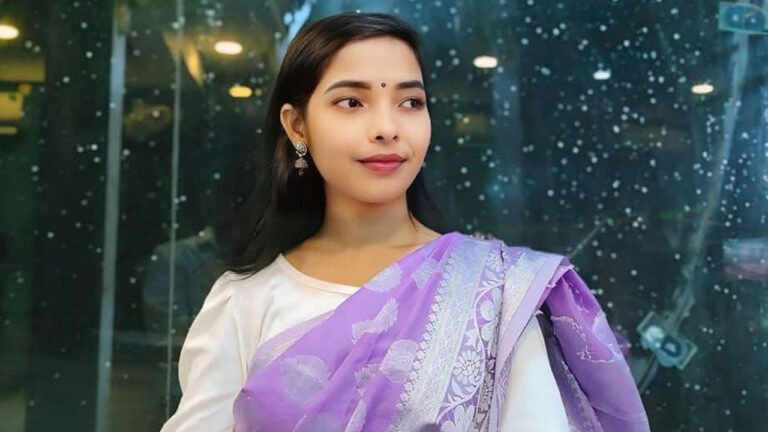 লঞ্চ থেকে ফেলে হত্যার অভিযোগ: ‘পরিকল্পিতভাবে আমার মেয়েকে হত্যা করা হয়েছে’ — ইপ্সিতার বাবা