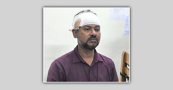 কৃষি কর্মকর্তাকে বাঁশ দিয়ে ‘পেটালেন’ বিএনপি ও ছাত্রদল নেতা