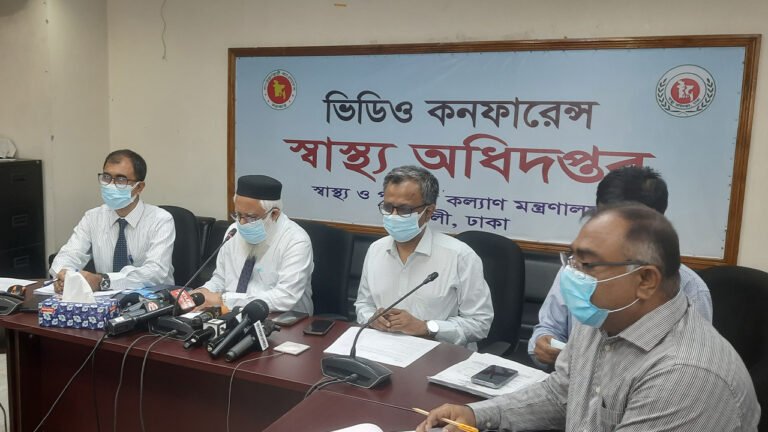 আবারও বাড়ছে করোনা, স্বাস্থ্য অধিদপ্তরের ৭ সতর্কবার্তা