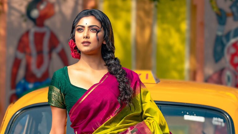 ভিন্ন রূপে ইধিকা, ‘বহুরূপ’ নিয়ে দারুণ উচ্ছ্বাস