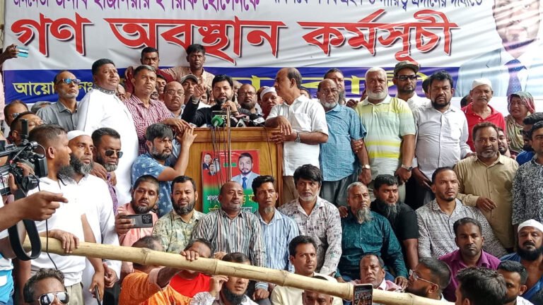 ঈদ সামনে রেখে আন্দোলন শিথিল, শপথ না হলে ফের মাঠে নামার হুঁশিয়ারি ইশরাকের