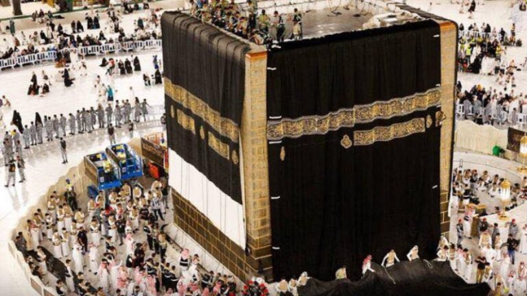 হিজরি নববর্ষে কাবার গিলাফ পরিবর্তন: ইতিহাস, প্রক্রিয়া ও ব্যয়বিবরণ