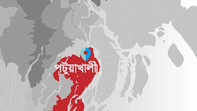 পটুয়াখালীর বাউফলে বিএনপি নেতাদের রক্তাক্ত করে পালালো হামলাকারীরা