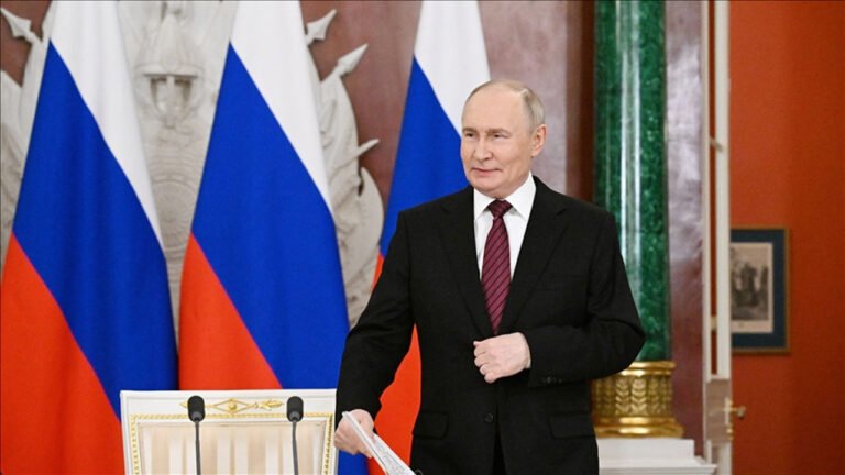 বিশ্ব মুসলিমকে ঈদের শুভেচ্ছা জানালেন রাশিয়ার প্রেসিডেন্ট পুতিন