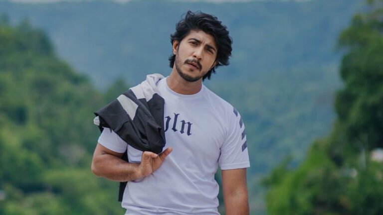 ভক্তের ভালোবাসায় তৌসিফের চোখ ভিজল