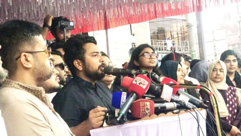 ছাত্র উপদেষ্টাদের বিরুদ্ধে ষড়যন্ত্র চলছে; সবাইকে সতর্ক হওয়ার আহ্বান নাহিদ ইসলামের