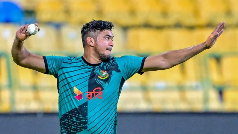 কফি হাতে তাসকিন, চোখের পলকে ৫ উইকেট উধাও