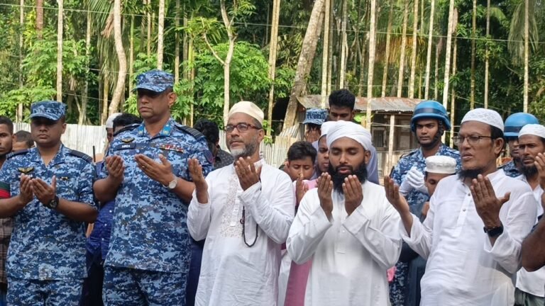 নিহত সামিউলের কবর জিয়ারত ও শ্রদ্ধা জানাল বিমান বাহিনী