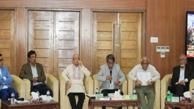 একইসঙ্গে প্রধানমন্ত্রী ও দলীয় প্রধান থাকা যাবে না: ঐকমত্য কমিশনের সিদ্ধান্ত