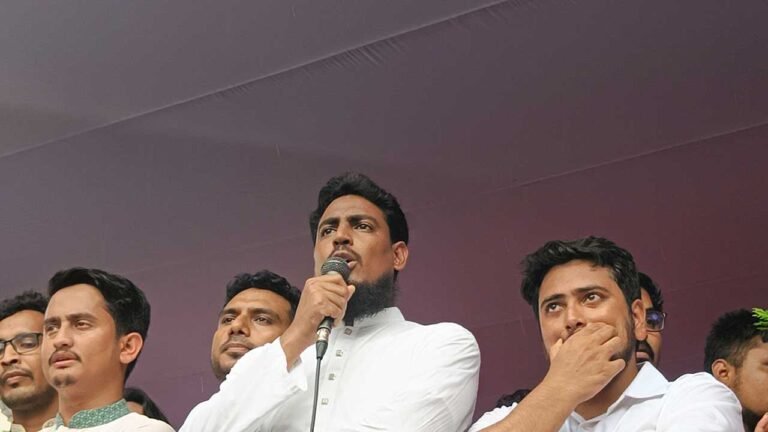“আওয়ামী লীগ ও মুজিববাদের রাজনীতি দেখতে চায় না জনগণ”—ফরিদপুরে আখতার হোসেন