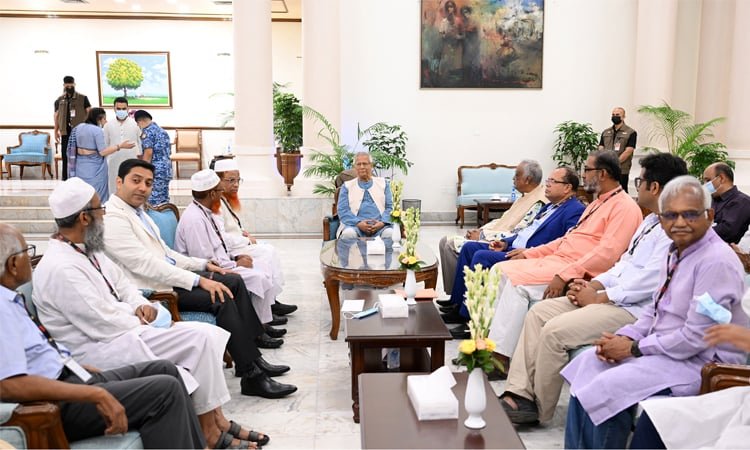 প্রধান উপদেষ্টা ইউনূসের সঙ্গে আজ রাজনৈতিক দলের নতুন বৈঠক