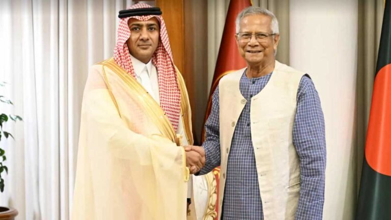 নবনিযুক্ত সৌদি রাষ্ট্রদূতের সঙ্গে প্রধান উপদেষ্টার সৌজন্য সাক্ষাৎ