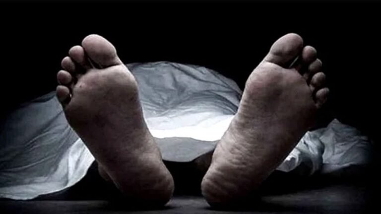 দুমকিতে গৃহবধূর মৃত্যু, পরিবারের দাবি যৌতুকের জন্য নির্যাতন