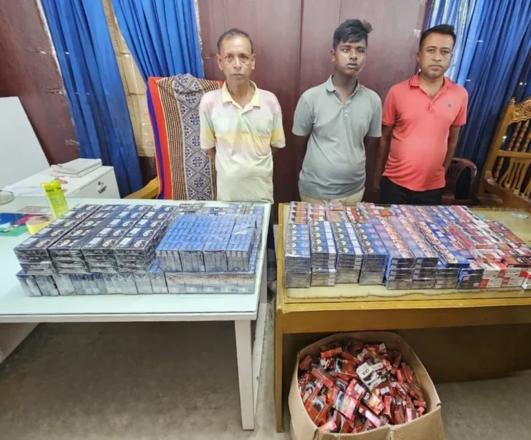 ভোলায় নৌবাহিনীর অভিযানে ৭ লাখ টাকার বিদেশি সিগারেট জব্দ