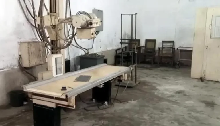 মেশিনারিজ সংকটে ভুগছে বরিশালের স্বাস্থ্য কমপ্লেক্স, প্রাইভেট ক্লিনিকেই ভরসা রোগীদের