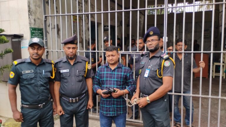 বরিশাল কারাগারে ভুয়া ডিজিএফআই পরিচয়ে যুবক আটক