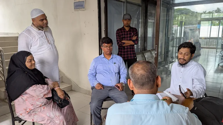 বরগুনায় অবৈধ ডায়াগনস্টিক সেন্টারে ভ্রাম্যমাণ আদালতের অভিযান