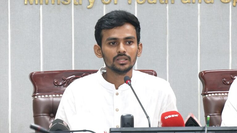 নির্বাচনকালীন সরকারে থাকছেন না আসিফ মাহমুদ