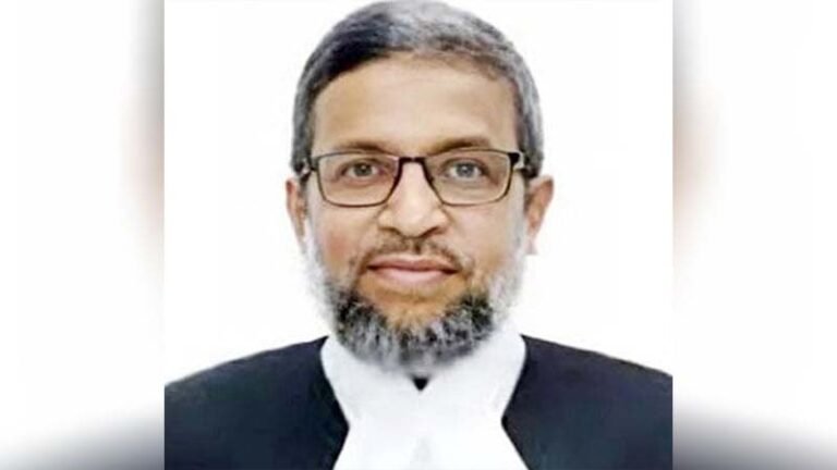 খালেদা জিয়াকে সাজা দেওয়া বিচারপতি আখতারুজ্জামানের পদত্যাগ