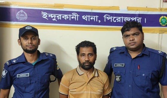 সাঈদীর রায়ে মিষ্টি বিতরণকারী আ.লীগ নেতা পুলিশের হাতে