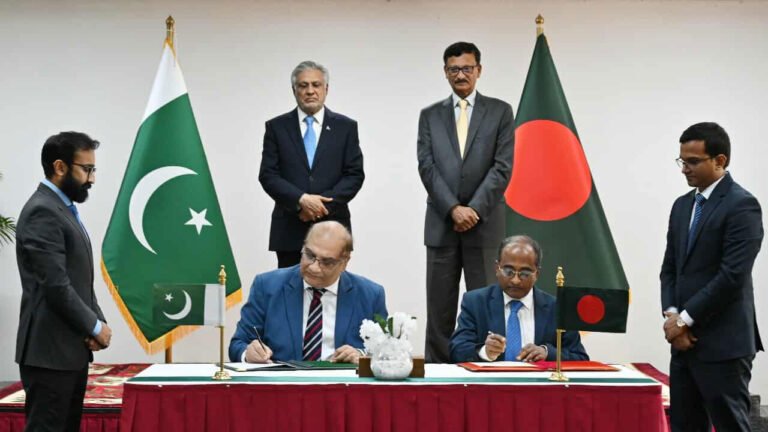 ভিসা বিলোপ চুক্তি ও পাঁচ সমঝোতা স্মারকে বাংলাদেশ-পাকিস্তান সম্পর্কের নতুন অধ্যায়