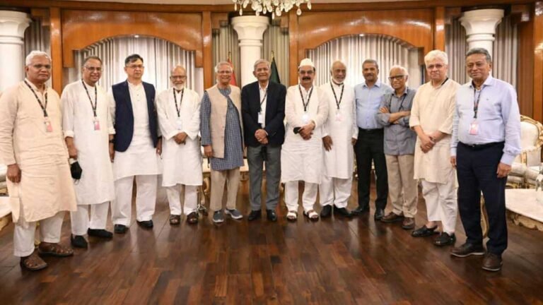 যমুনায় প্রধান উপদেষ্টার সঙ্গে বৈঠকে বিএনপির উচ্চপর্যায়ের প্রতিনিধি দল