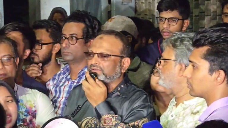 “ঢাবির হলে ছাত্ররাজনীতি নিষিদ্ধের সিদ্ধান্ত বহাল : উপাচার্য