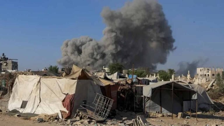 গাজায় ইসরায়েলি হামলা : একদিনে নিহত অন্তত ৬১