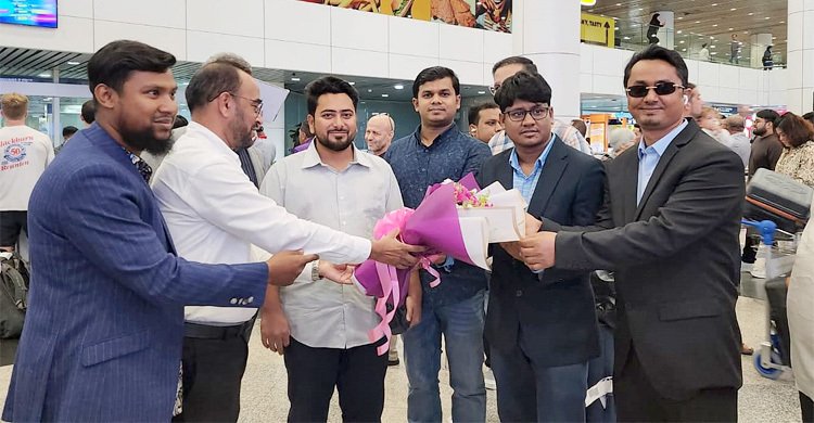 মালয়েশিয়া সফরে নাহিদ ইসলাম, প্রবাসী বাংলাদেশিদের সঙ্গে কর্মসূচি