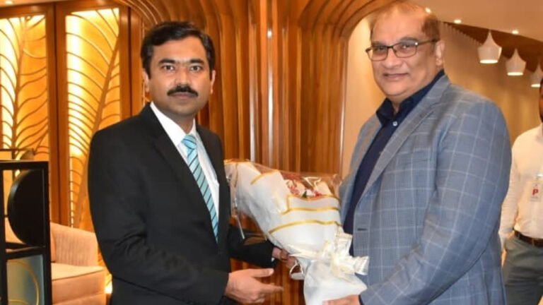 পাক হাইকমিশনে পরিবর্তন: ঢাকায় এলেন নতুন হাইকমিশনার ইমরান হায়দার