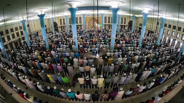 জুমার নামাজ: জান্নাতের পথ খুলে দেয় যে সালাত