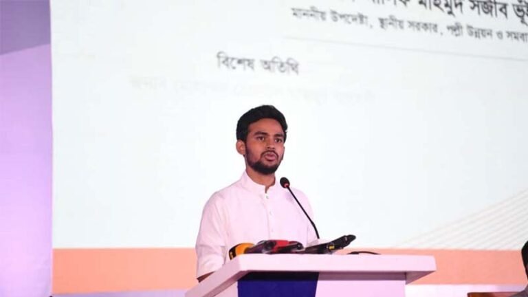 মব ও রাজনৈতিক কর্মসূচির মধ্যে পার্থক্য বুঝতে হবে: আসিফ মাহমুদ