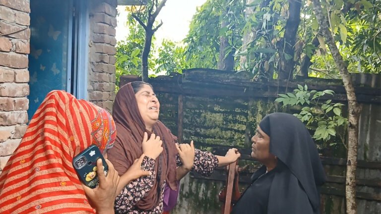 মাদারীপুরে তালাবদ্ধ ঘর থেকে বৃদ্ধার গলাকাটা মরদেহ উদ্ধার