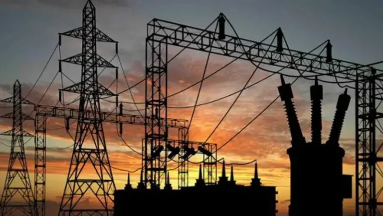 যান্ত্রিক ত্রুটিতে বন্ধ ৩ বিদ্যুৎকেন্দ্র, লোডশেডিংয়ের আশঙ্কা