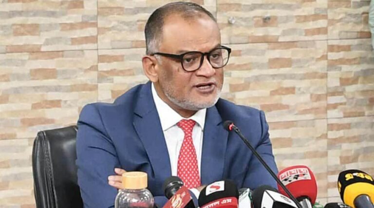 আলু সিন্ডিকেট করলে কঠোর ব্যবস্থা: বাণিজ্য উপদেষ্টা