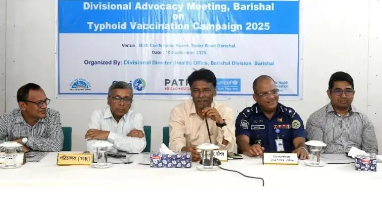 বরিশালে ১২ অক্টোবর থেকে ১৩ নভেম্বর টাইফয়েড টিকাদান ক্যাম্পেইন